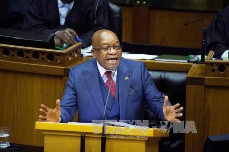 DTS-Nam Phi biểu ái tình ủng hộ Tổng thống Jacob Zuma