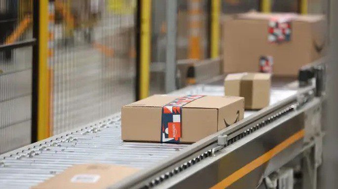 [Khoa học công nghệ] Amazon dùng AI “xây dựng chiến lược” giúp nhanh chóng giao hàng đến khách