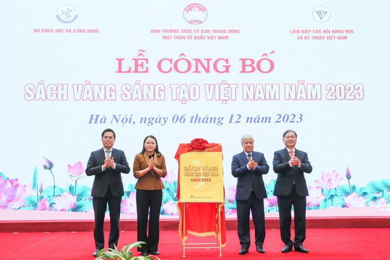 Khơi dậy khát vọng sáng tạo, dấn thân, đam mê nghiên cứu khoa học